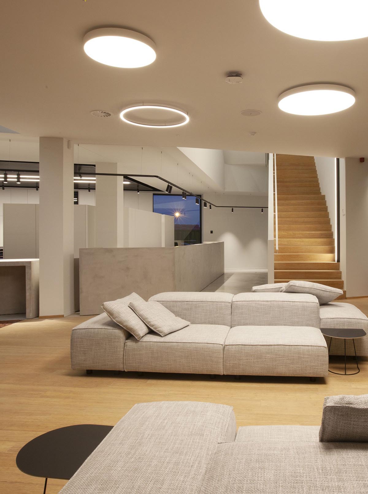 1562251952929916.jpg 16.jpg