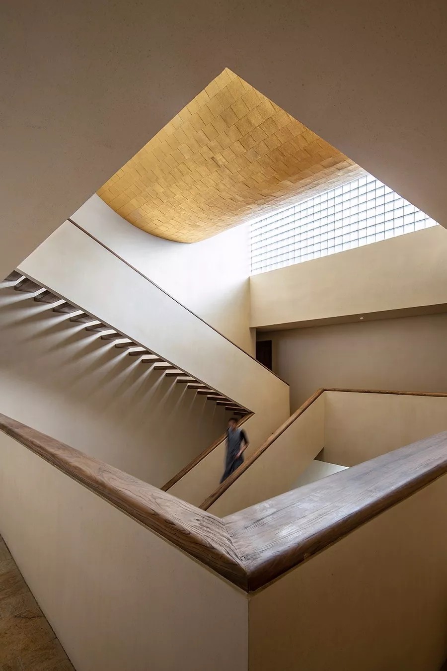 1562397829168340.jpg 23.jpg