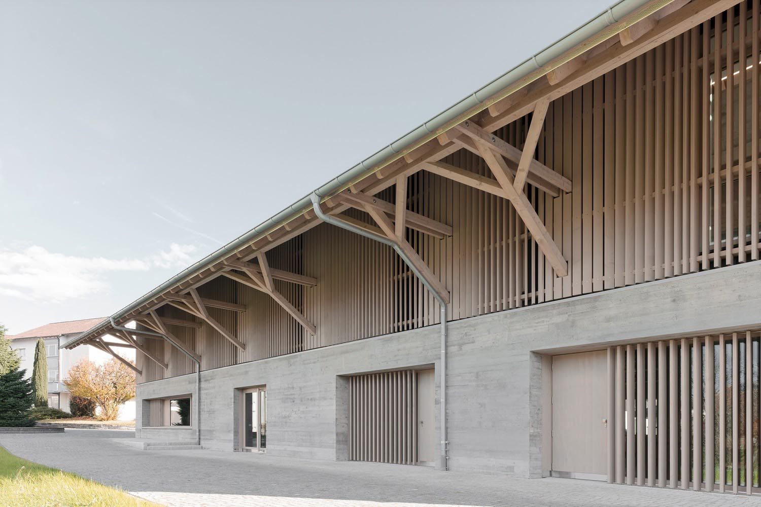 1562486974424766.jpg 16.jpg