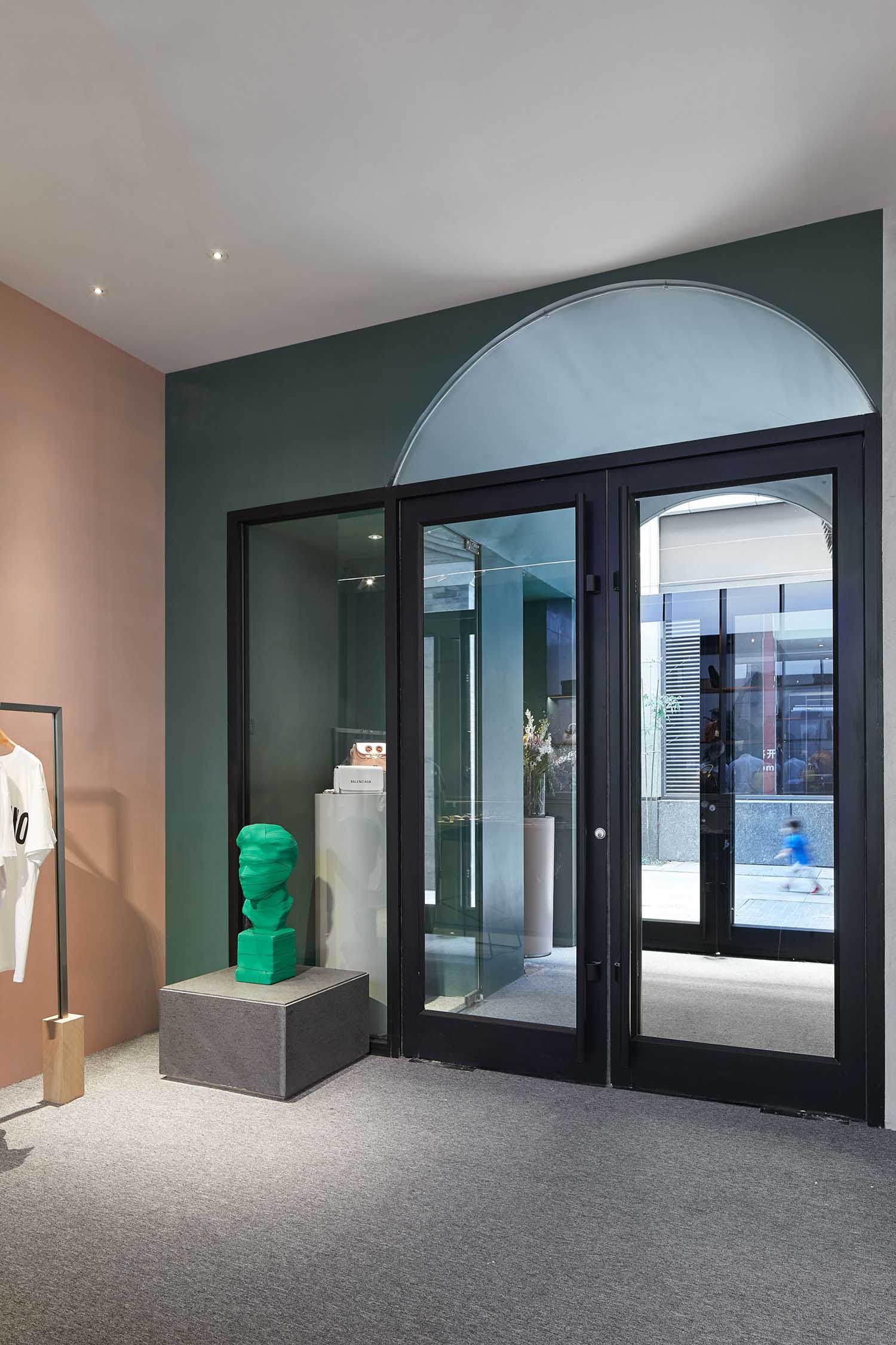 1567846227616258.jpg 25.jpg