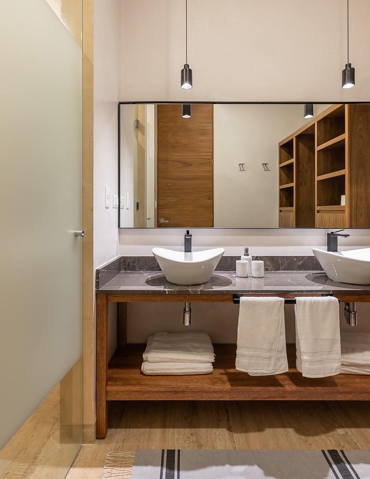 1572149242102209.jpg 18.jpg