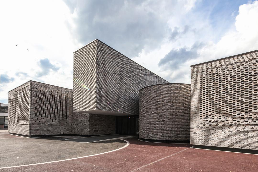 Elancourt 音乐学校，律动的“方与圆”