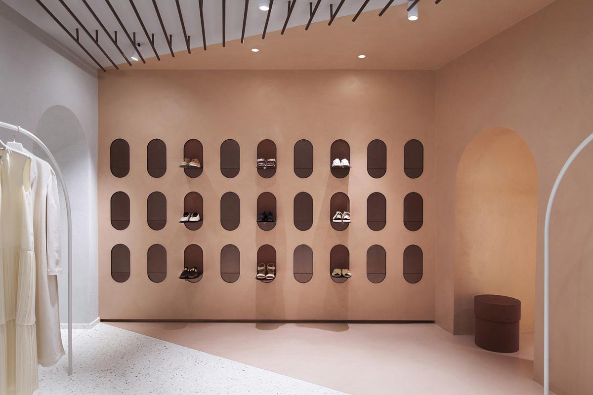 Alysi米兰精品女装店，舒适自然的暖色调展现女性优雅气质